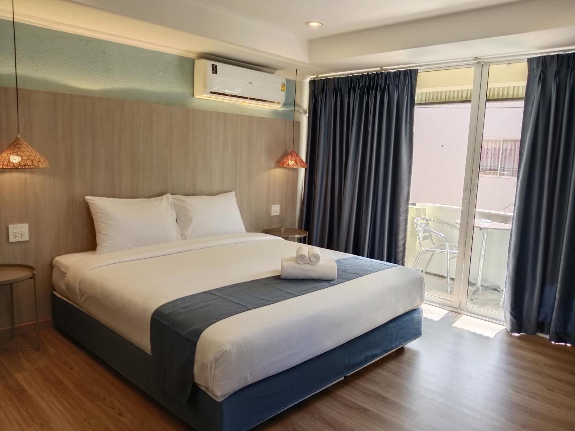 Eastique Hotel Koh Chang Trat Exterior photo